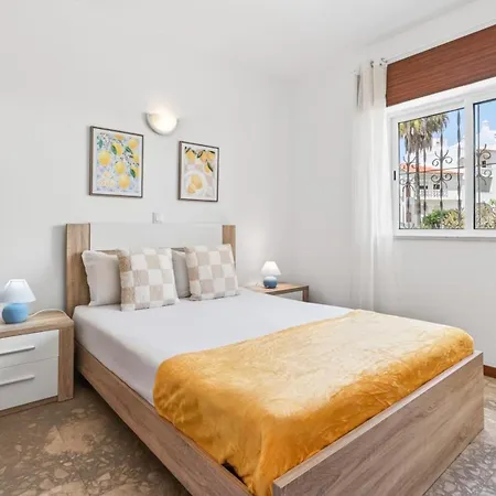Dom wakacyjny Casa Marina Near By Lovelystay